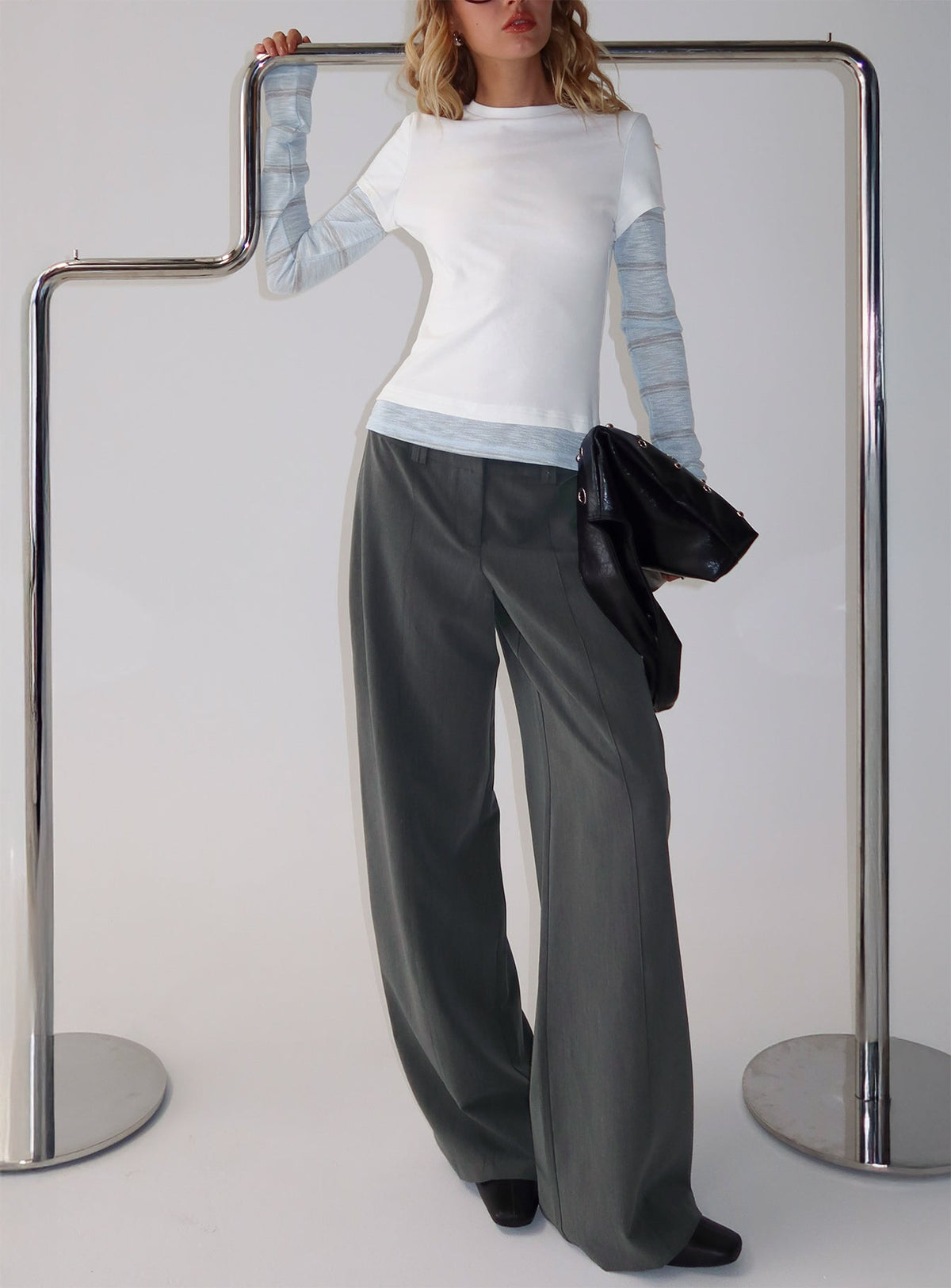 Sarito Low Rise Straight Leg Pants Grey