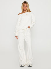 Wellness Off The Shoulder Jumper Washed White