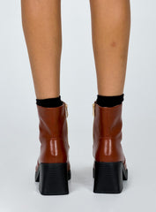 Halo Boots Tan