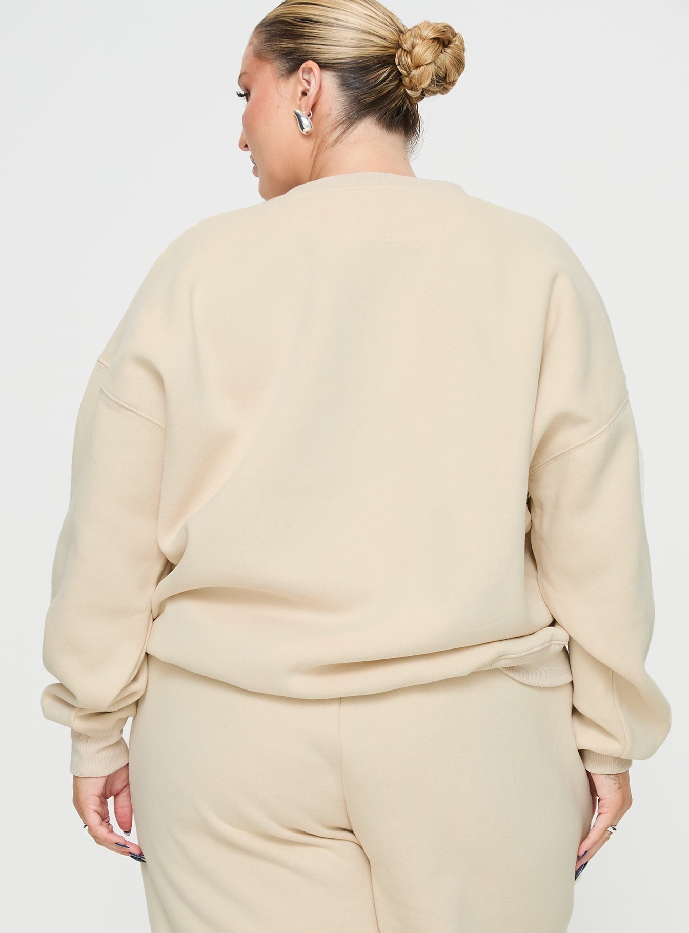 Princess Polly Crew Neck Sweatshirt Block / Cursive Text Stone Curve