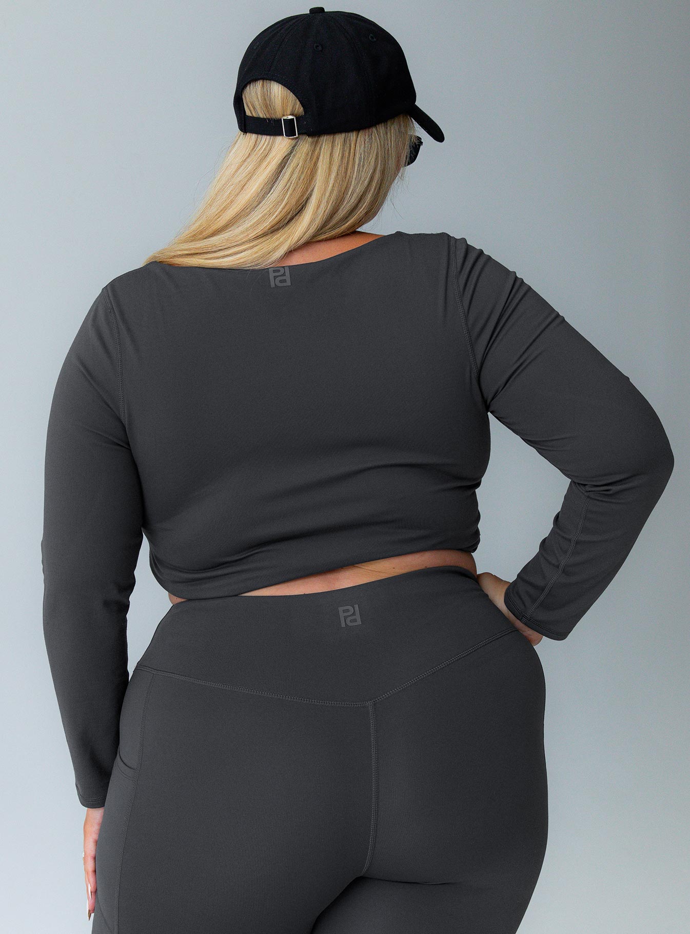 Thriving Activewear Top Grey Curve